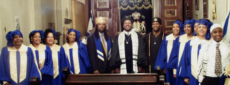Beth Elohim Choir with Rabbi S.B. Levy